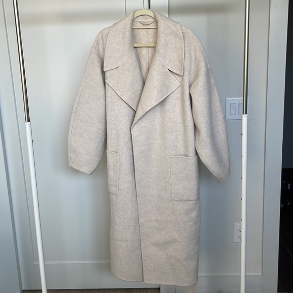 & Other Stories NWOT Oversized Belted Coat size M - Picture 11 of 15